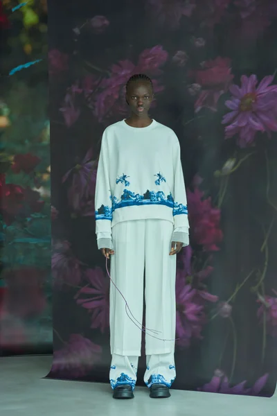 Look 26